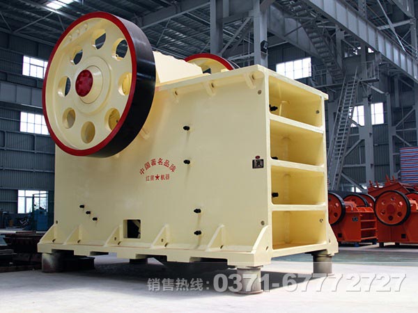 顎式粉碎機(jī)顎板、肘板和邊護(hù)板哪種好？
