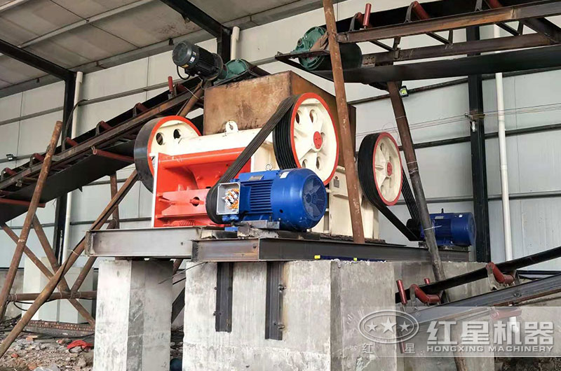 細碎破碎機有哪些？工作原理及型號參數(shù)介紹