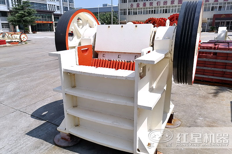 250x1000細顎破碎機產(chǎn)量多少？配多大電機？