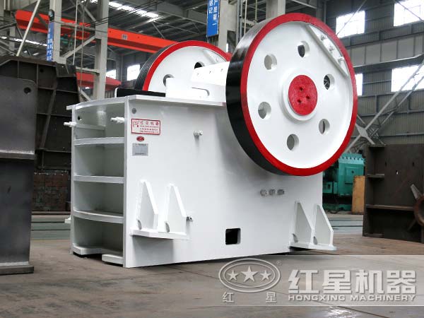 1215廢鋼鄂式破碎機(jī)多少錢一臺(tái)？預(yù)期產(chǎn)值可達(dá)多少噸？