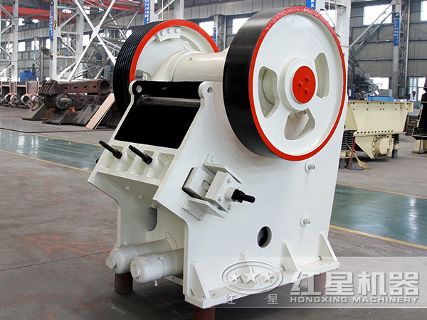 對比傳統(tǒng)鄂破機，新一代歐版鄂式破碎機具有哪些優(yōu)勢？