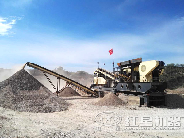 車(chē)載式移動(dòng)制砂機(jī)作業(yè)客戶現(xiàn)場(chǎng)