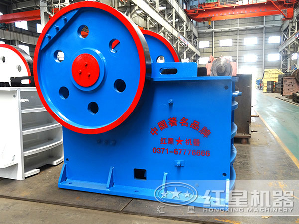 150×250顎式破碎機小體格擁有大能量， 輔助客戶創(chuàng)高收