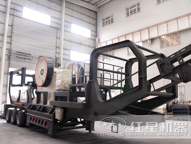 時(shí)產(chǎn)40噸車(chē)載流動(dòng)打沙機(jī)，縱橫于重慶城鄉(xiāng)之間