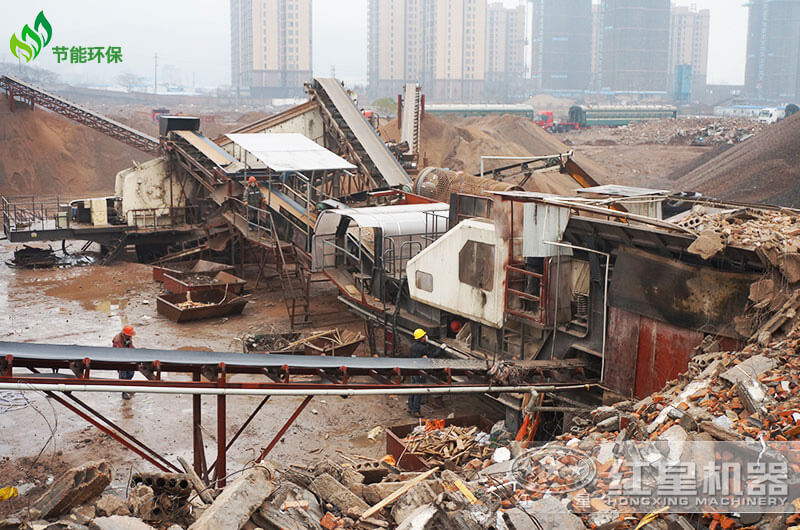移動破碎機(jī)處理建筑垃圾，湖南客戶現(xiàn)場