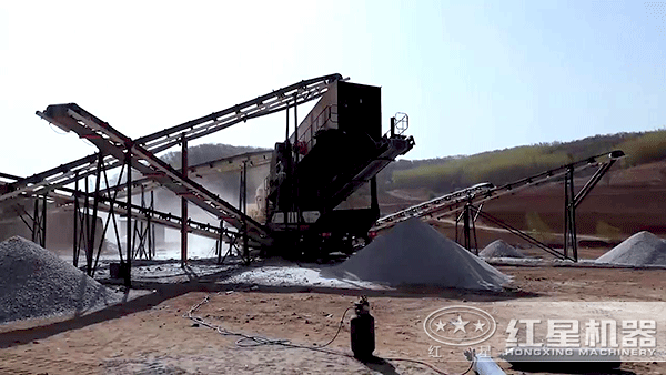 柴油小型流動(dòng)石子破碎機(jī)價(jià)格多少錢？產(chǎn)量是多少？
