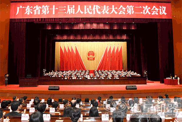 大型流動粉碎石頭一體機多少錢一臺？