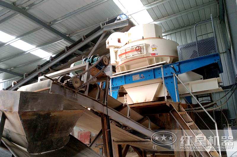 河石碎沙機(jī)多少錢(qián)？生產(chǎn)出來(lái)的人工沙與河沙有什么區(qū)別？