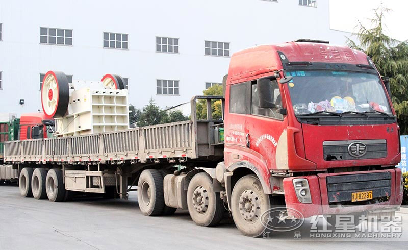 人工破碎混凝土用什么機(jī)器？選擇顎破機(jī)，大產(chǎn)量，運(yùn)行可靠