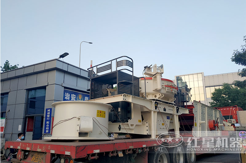 客戶河卵石制砂機準備發(fā)貨